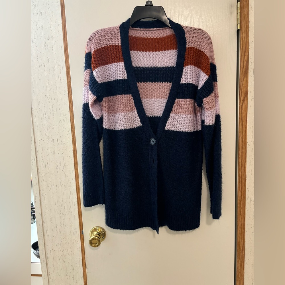 Chic Striped V-Neck Cardigan in Navy and Pink